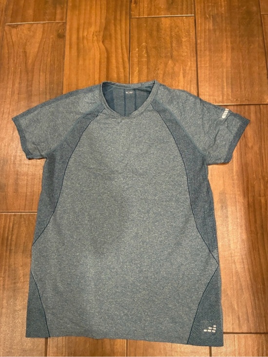 None Tops - SOLD////Women’s Short Sleeve Heather Blue Performance Tee